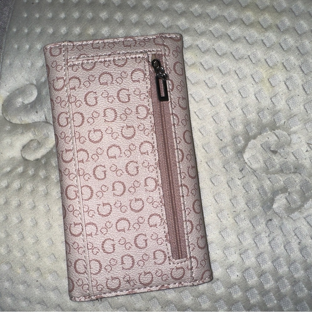 Guess wallet - Picture 2 of 3